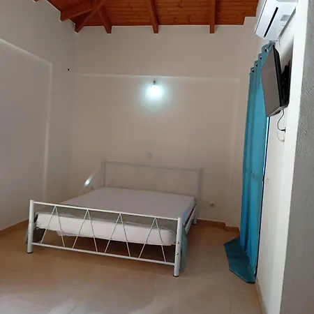 Apartament Mountain View Asprogerakata